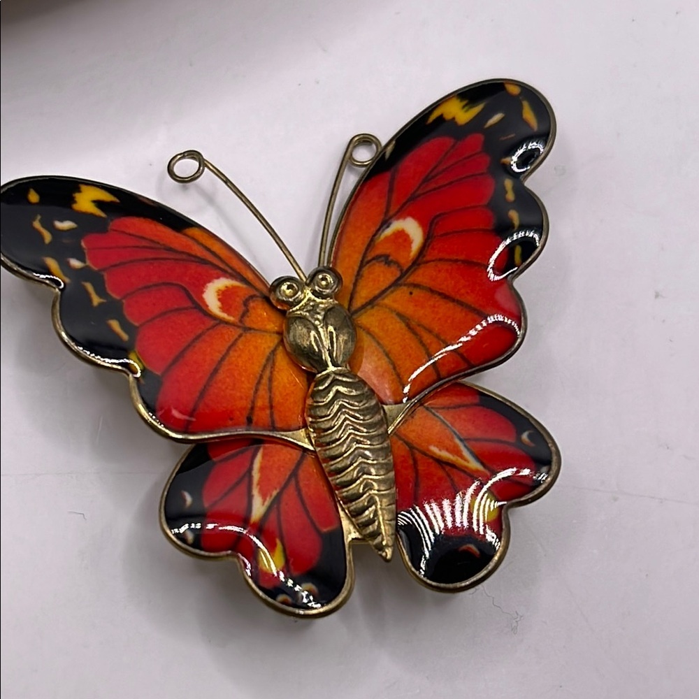 Stunning vintage monarch Vibrant Butterfly Brooch pin so pretty - Picture 5 of 11